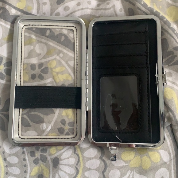 iPhone 5s case - Picture 2 of 4